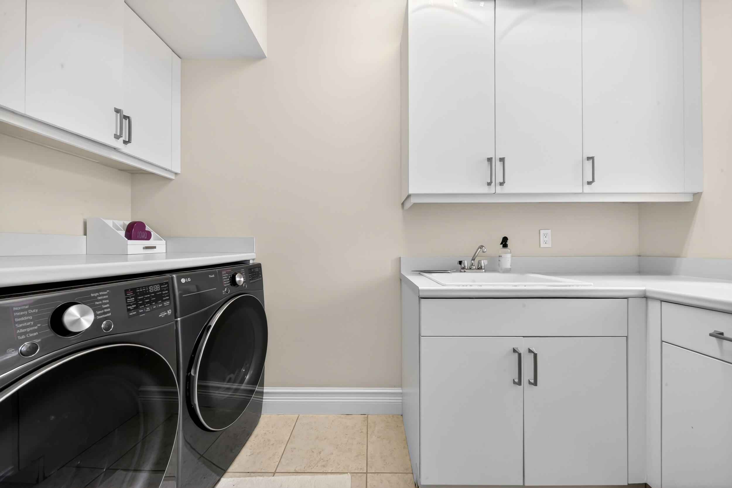 16829 Newark Bay Road Delray Beach, FL 33446 - Photo 44 of 78 Laundry