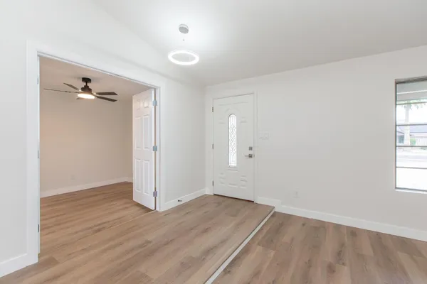 $2,950 | 2607 East Larkspur Drive, Phoenix, AZ 85032