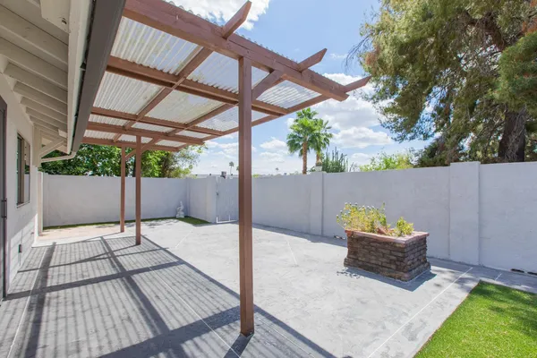 $2,950 | 2607 East Larkspur Drive, Phoenix, AZ 85032