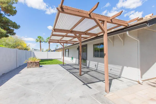 $2,875 | 2607 East Larkspur Drive, Phoenix, AZ 85032