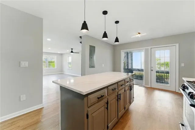 $2,550 | 10 Cochran Road Southeast, Marietta, GA 30060