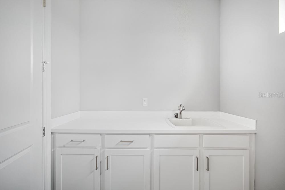 3871 Cavour Court Wesley Chapel, FL 33543 - Photo 20 of 46