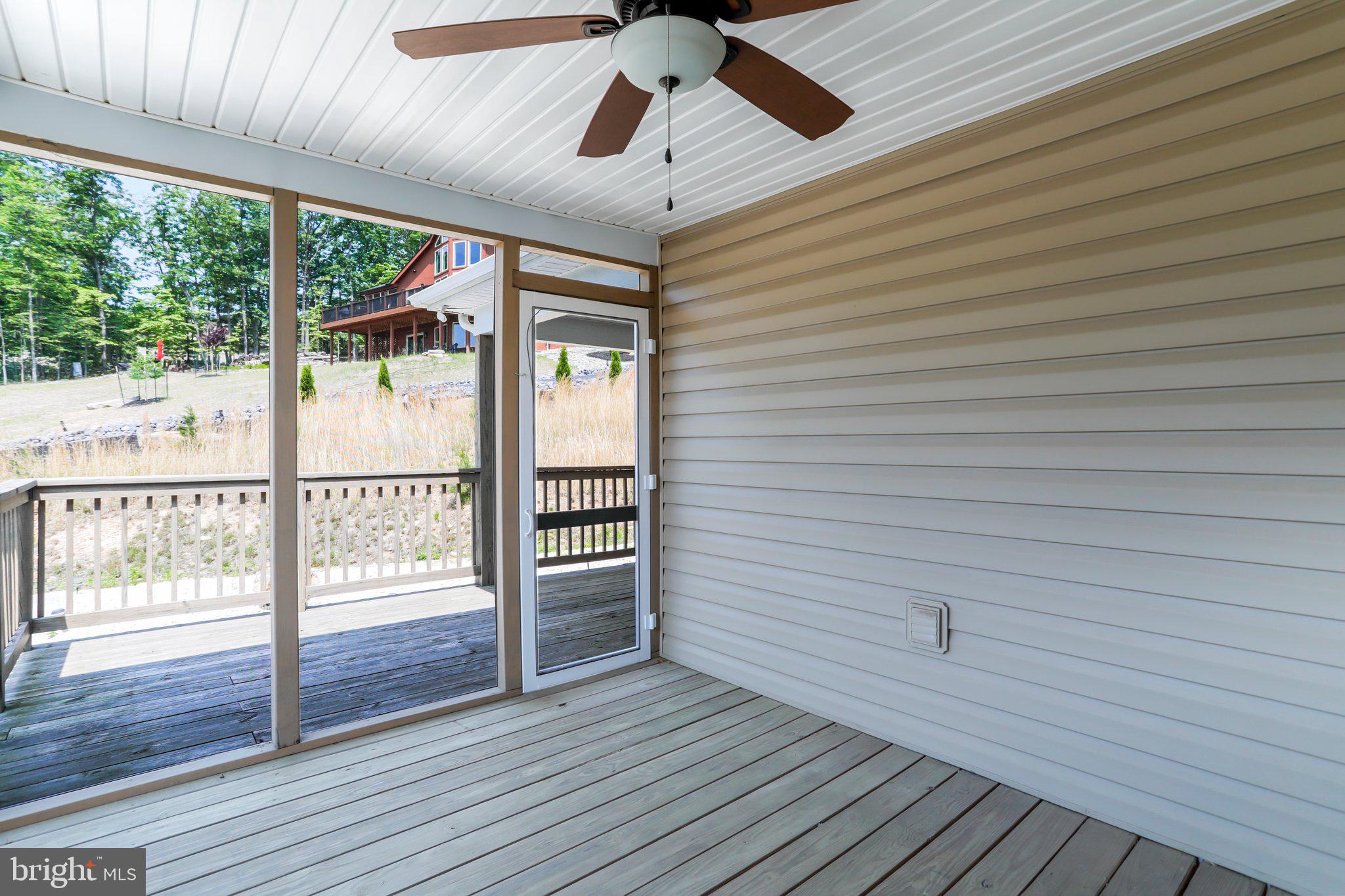 342 Moundbuilder Loop Hedgesville, WV 25427 - Photo 21 of 81 Screened in porch off of sunroom