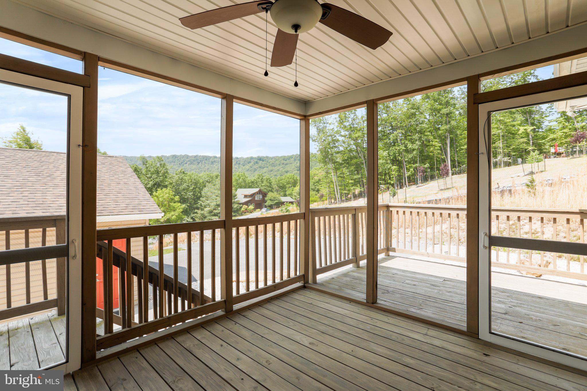342 Moundbuilder Loop Hedgesville, WV 25427 - Photo 22 of 81 Screened in porch
