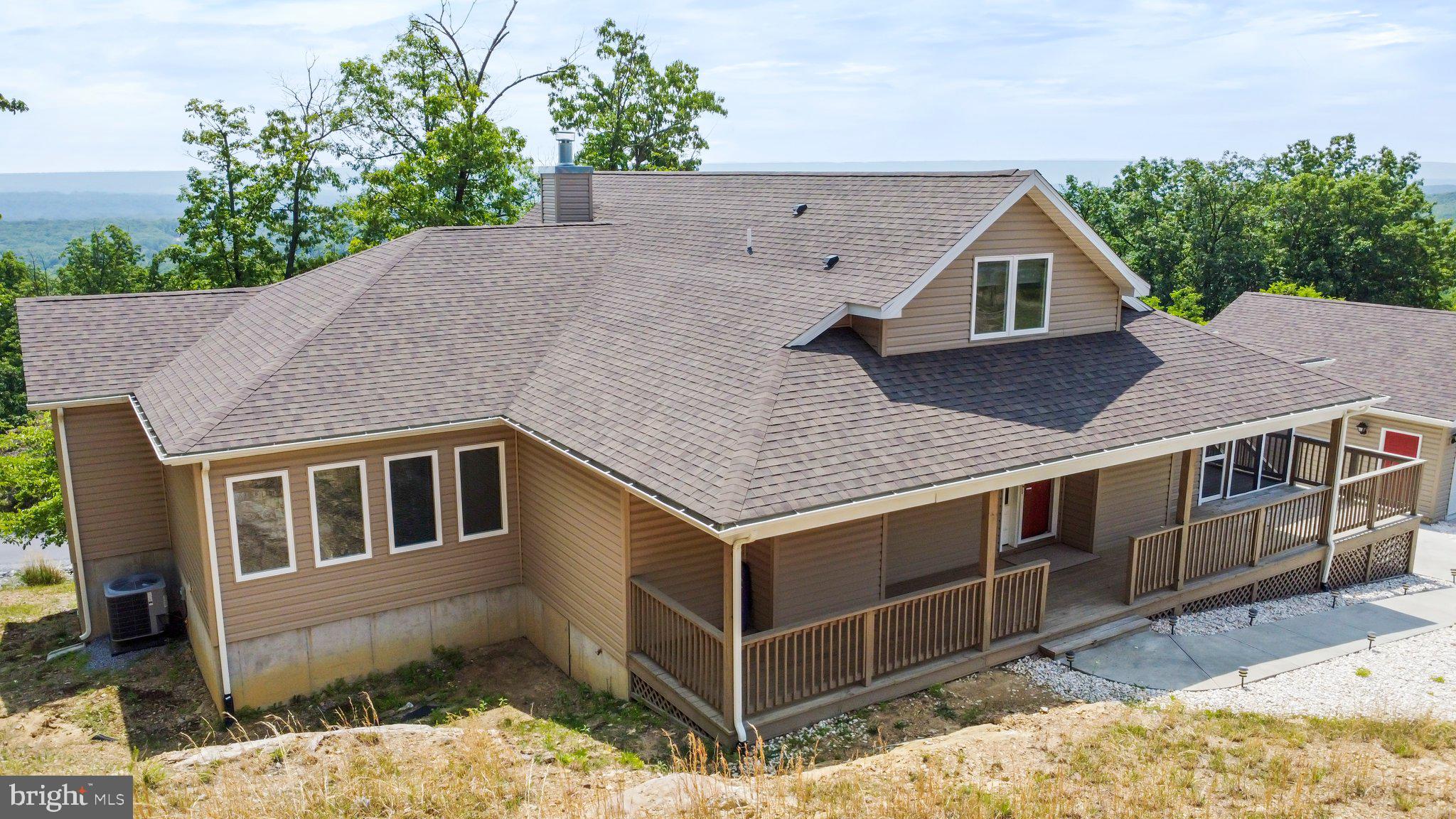 342 Moundbuilder Loop Hedgesville, WV 25427 - Photo 3 of 81 4 Bedrooms, 2 Full Baths, 2 Half Baths!