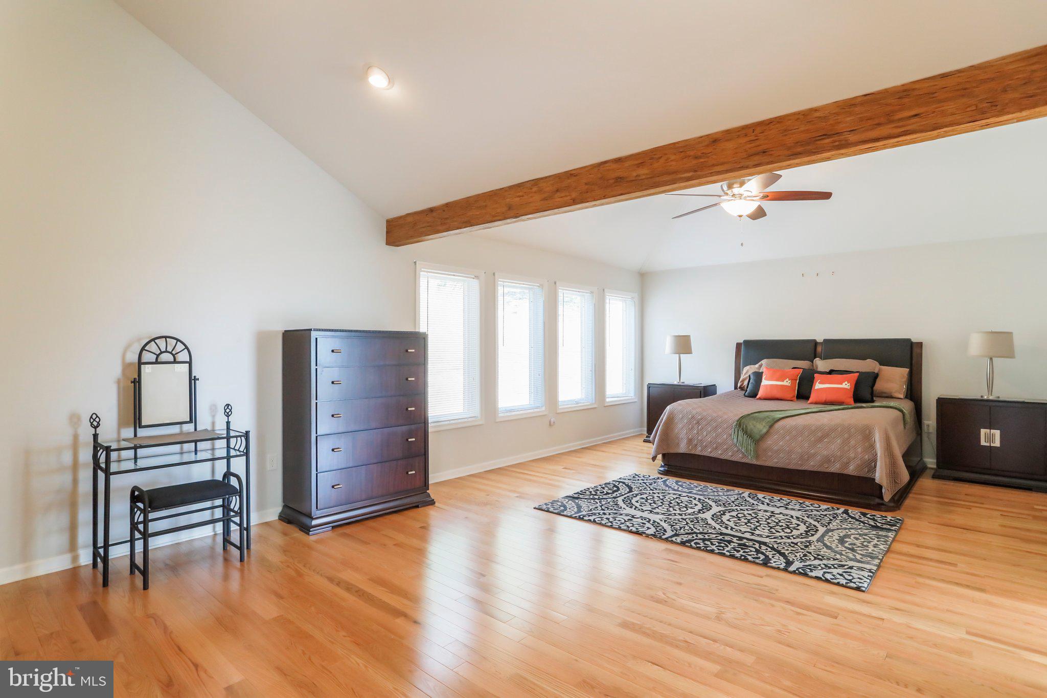 342 Moundbuilder Loop Hedgesville, WV 25427 - Photo 31 of 81 Incredible Owners Suite!