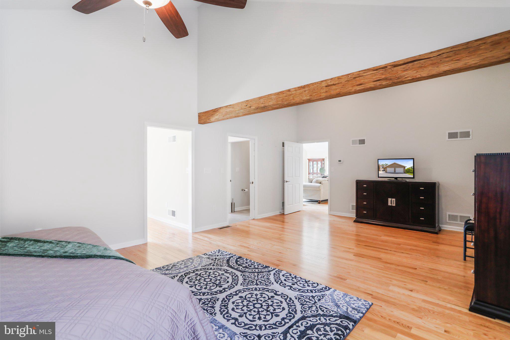 342 Moundbuilder Loop Hedgesville, WV 25427 - Photo 33 of 81 Your Dream Bedroom!