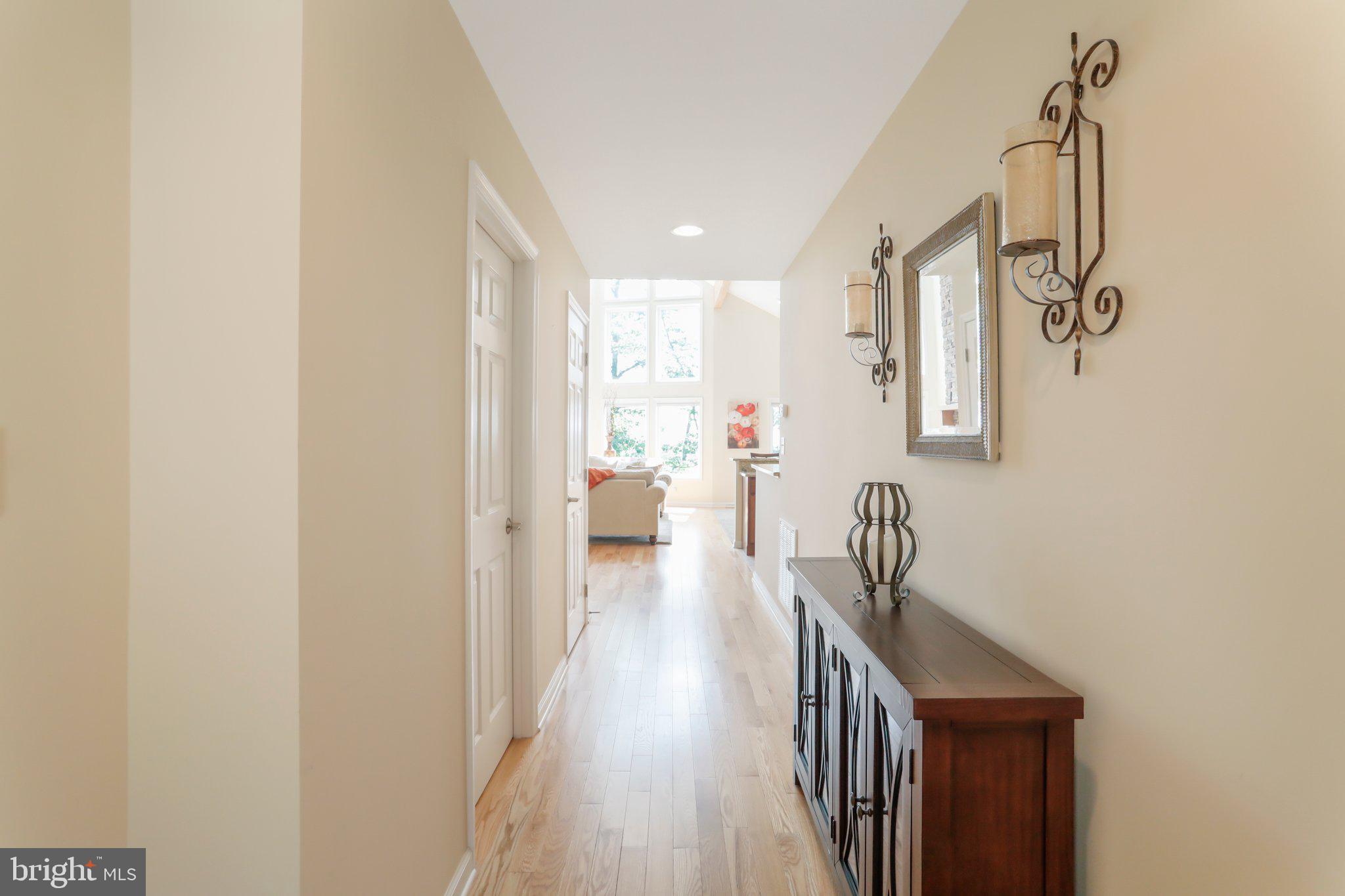 342 Moundbuilder Loop Hedgesville, WV 25427 - Photo 5 of 81 Entry Foyer with half bath to immediate left