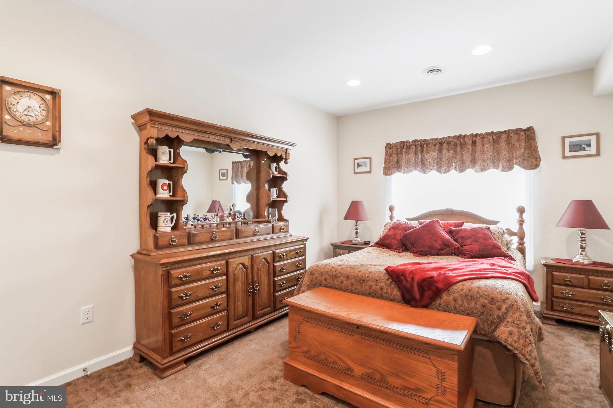 342 Moundbuilder Loop Hedgesville, WV 25427 - Photo 55 of 81 Guest bedroom #2 in lower level