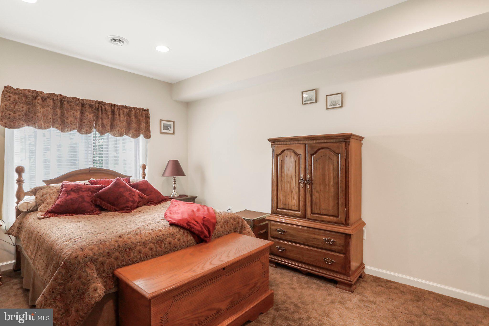 342 Moundbuilder Loop Hedgesville, WV 25427 - Photo 56 of 81 Guest bedroom #2 in lower level