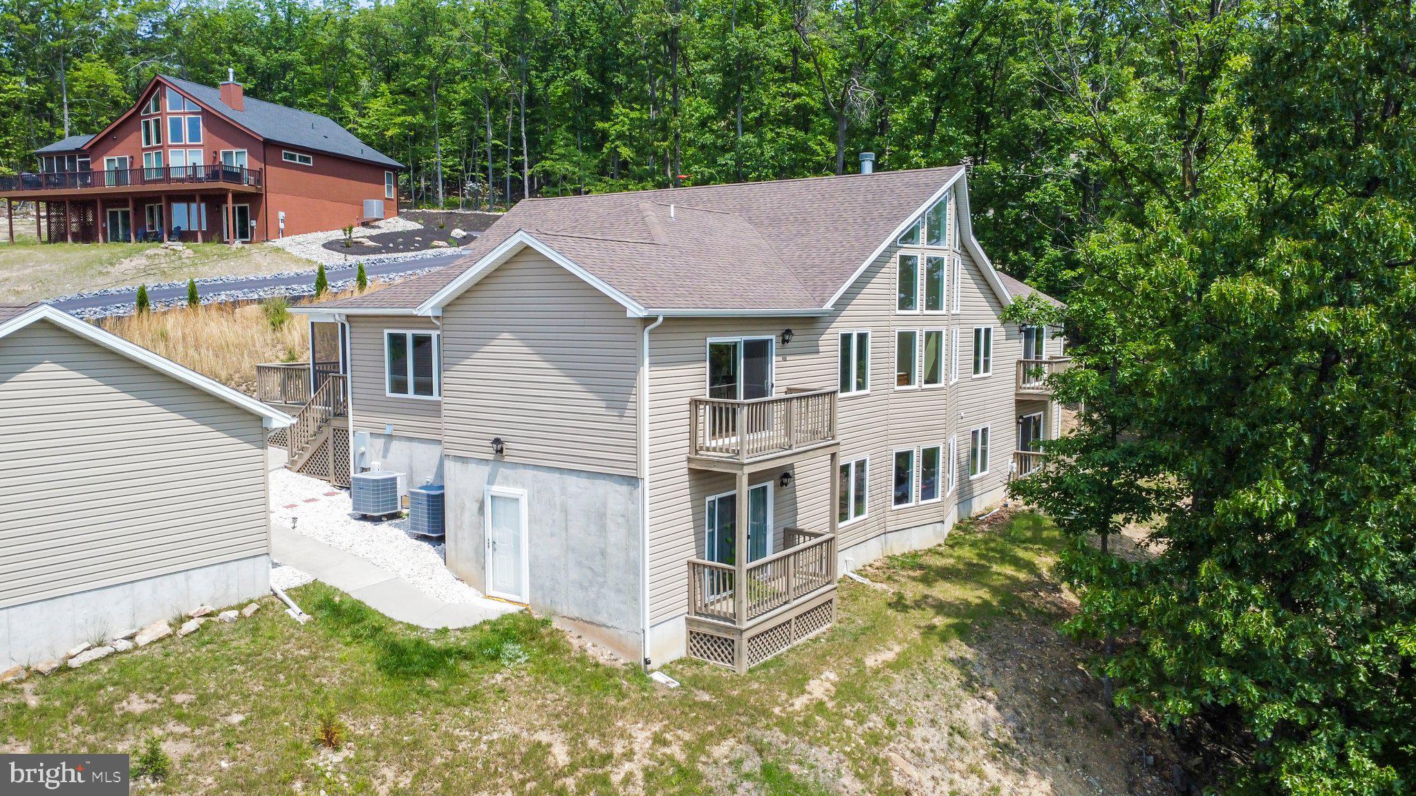 342 Moundbuilder Loop Hedgesville, WV 25427 - Photo 62 of 81 Amazing prow front!