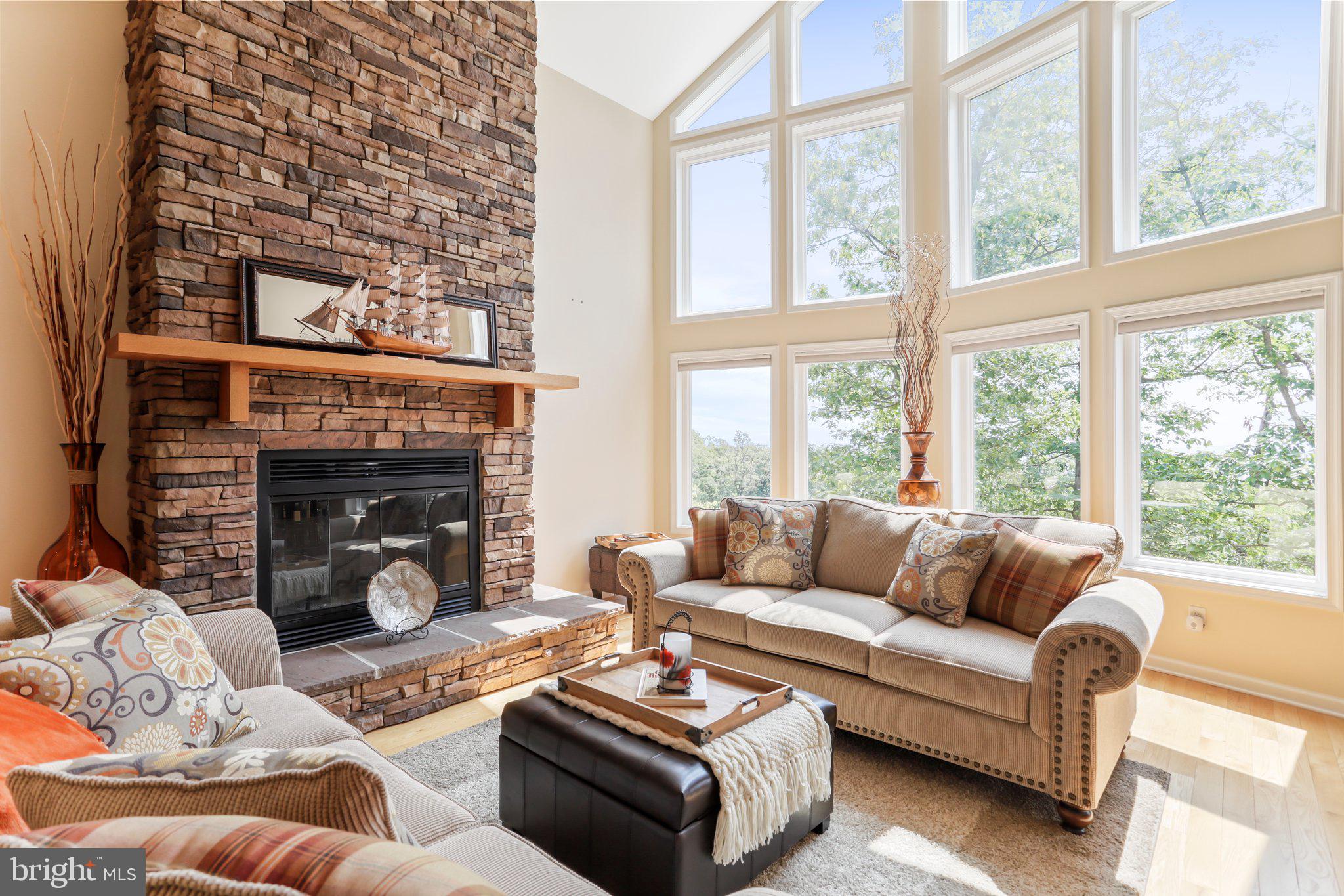 342 Moundbuilder Loop Hedgesville, WV 25427 - Photo 7 of 81 Unbelievable Mountain Views from Great Room!