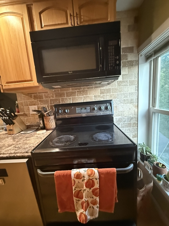 50 South Main Street, Unit 3 Uxbridge, MA 01569 - Photo 10 of 16