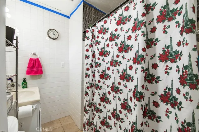 $849,000 | 707 West La Verne Street, Anaheim, CA 92805