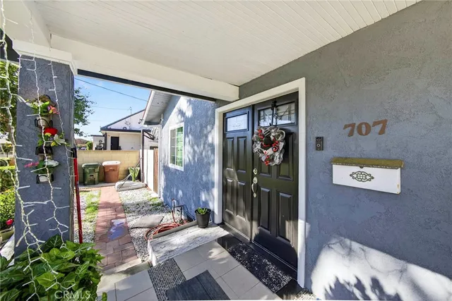 $849,000 | 707 West La Verne Street, Anaheim, CA 92805