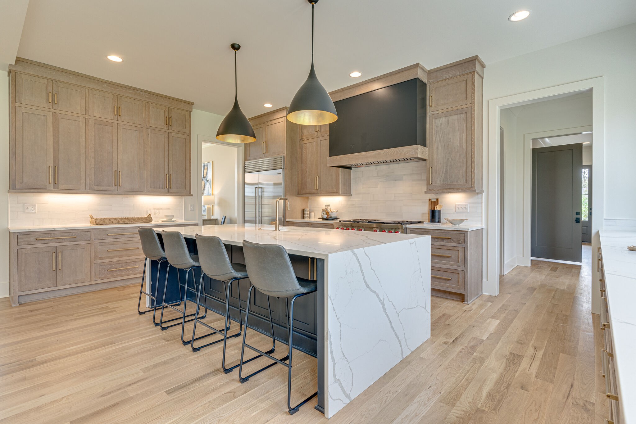 6212 Hickory Valley Road Nashville, TN 37205 - Photo 8 of 41