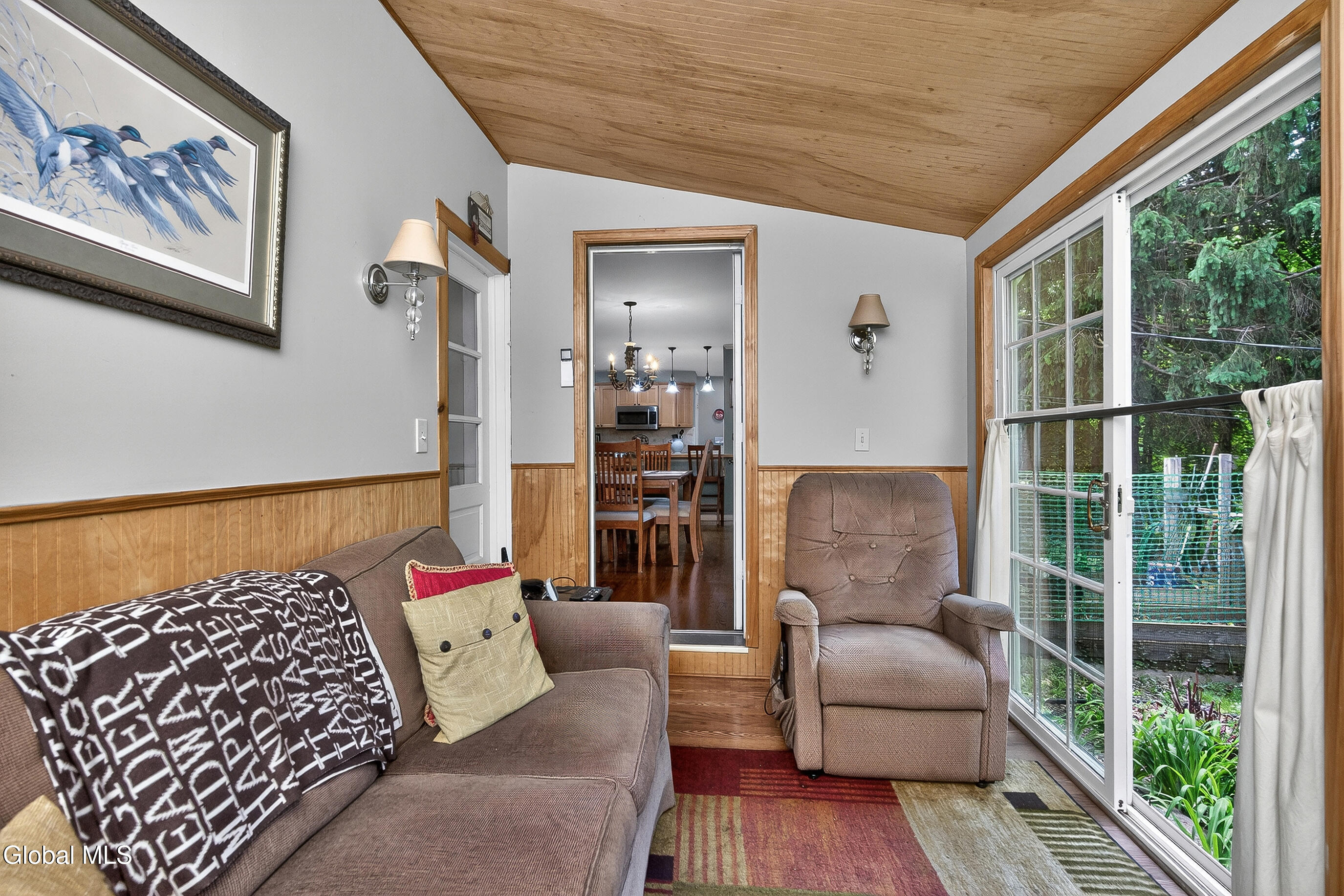 2 Avon Road Bethlehem, NY 12054 - Photo 21 of 40 064-2-Avon-Road-Delmar-NY-12054