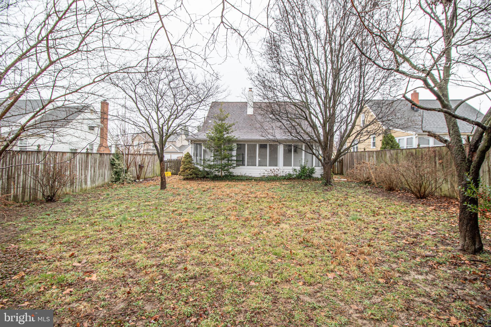 232 Kenwood Road Pasadena, MD 21122 - Photo 4 of 49 Gallery Image 4