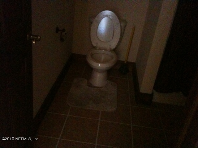 5103 Carter Spencer Road Middleburg, FL 32068 - Photo 6 of 7 BATHROOM