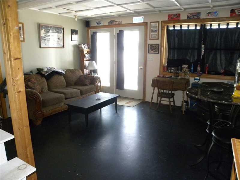 122 F F Sanborn Road Sabattus, ME 04280 - Photo 16 of 18 Den/Family/Great Room.