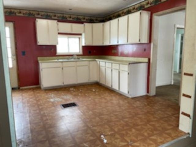 6311 Bay-Gladwin Line Rhodes, MI 48652 - Photo 9 of 13
