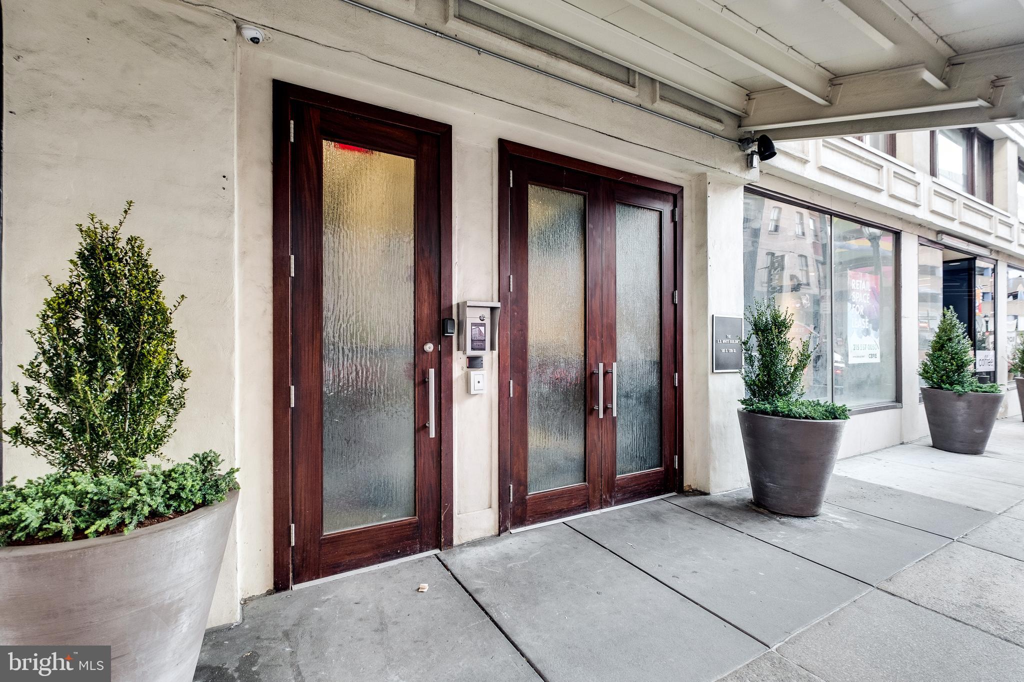 105 South 12th Street, Unit 402 Philadelphia, PA 19107 - Photo 21 of 21 a view of entryway of the house