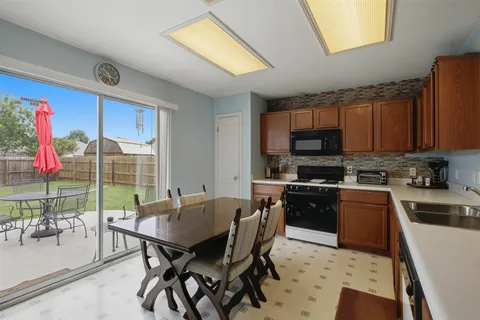 $274,990 | 718 Blair Avenue, Bastrop, TX 78602