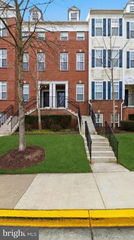 $349,995 | 5569 Lanier Avenue, Unit 379, Suitland, MD 20746