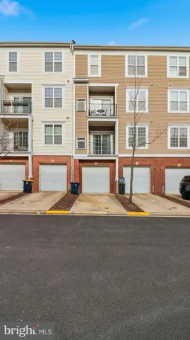 $349,995 | 5569 Lanier Avenue, Unit 379, Suitland, MD 20746