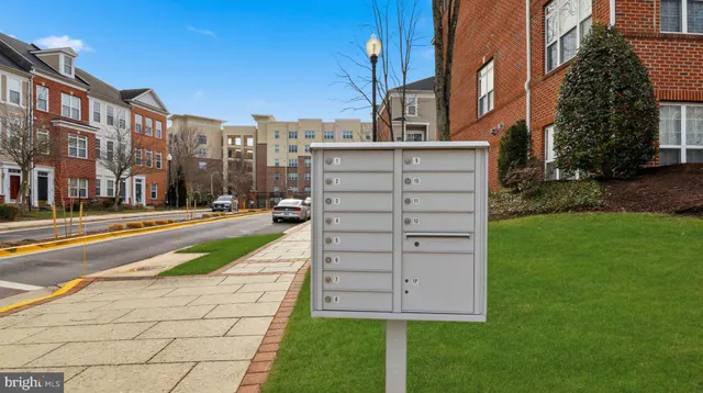 $349,995 | 5569 Lanier Avenue, Unit 379, Suitland, MD 20746