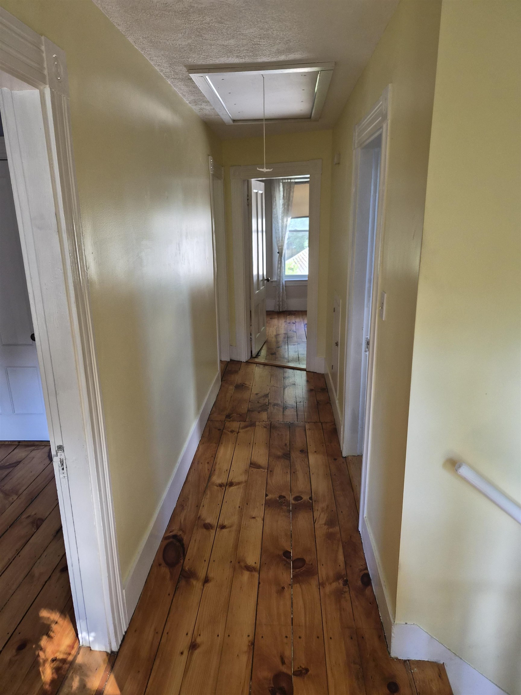 22 Fairview Avenue Derry, NH 03038 - Photo 12 of 23