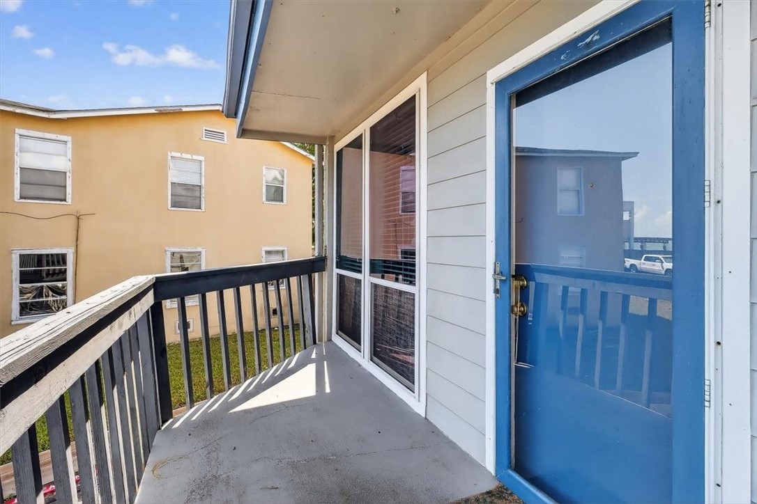 3402 Ocean Drive Corpus Christi, TX 78411 - Photo 24 of 39 a view of a balcony