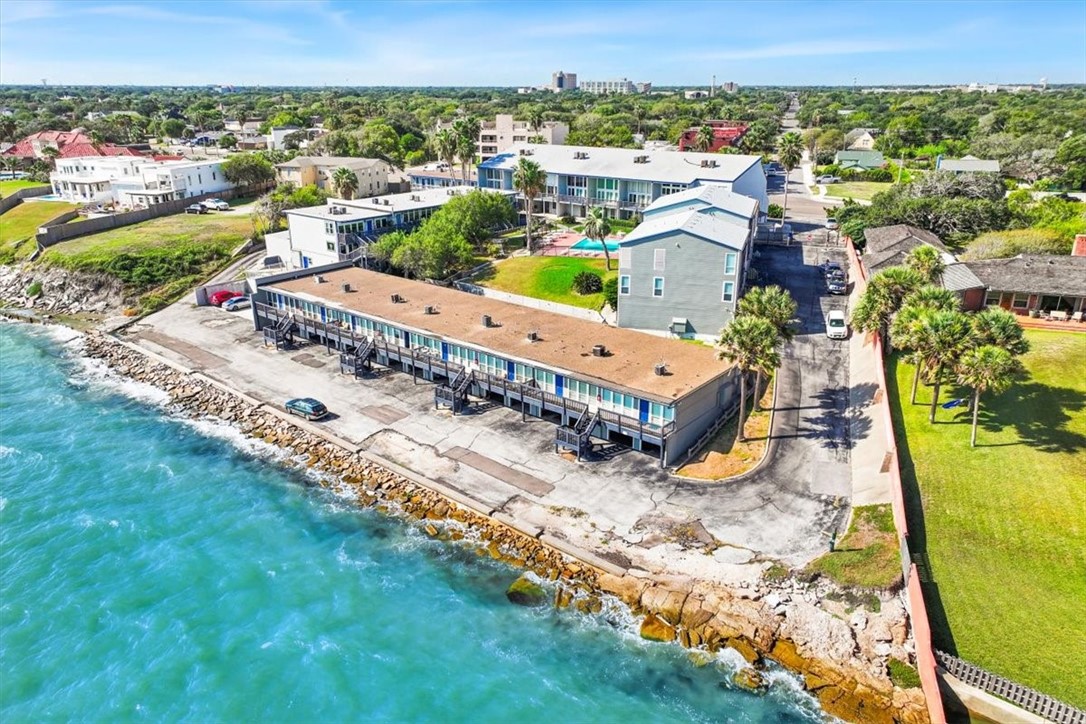 3402 Ocean Drive Corpus Christi, TX 78411 - Photo 33 of 39 an aerial view of a house with a garden