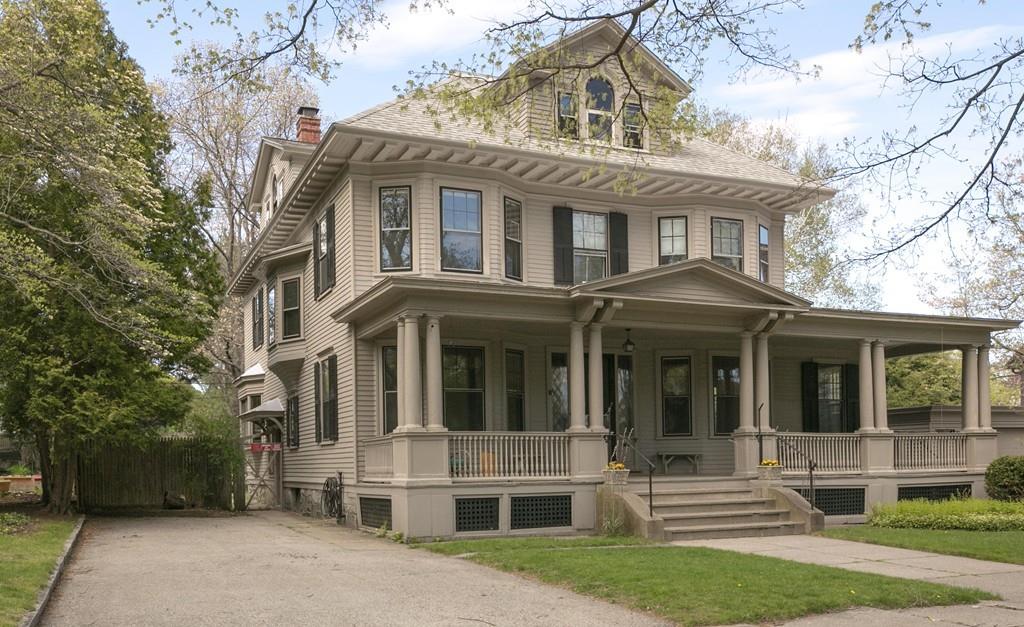 10 Algonquin Road Worcester, MA 01609 - Photo 2 of 37 Gallery Image 2
