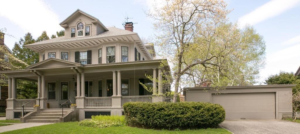 10 Algonquin Road Worcester, MA 01609 - Photo 3 of 37 Gallery Image 3
