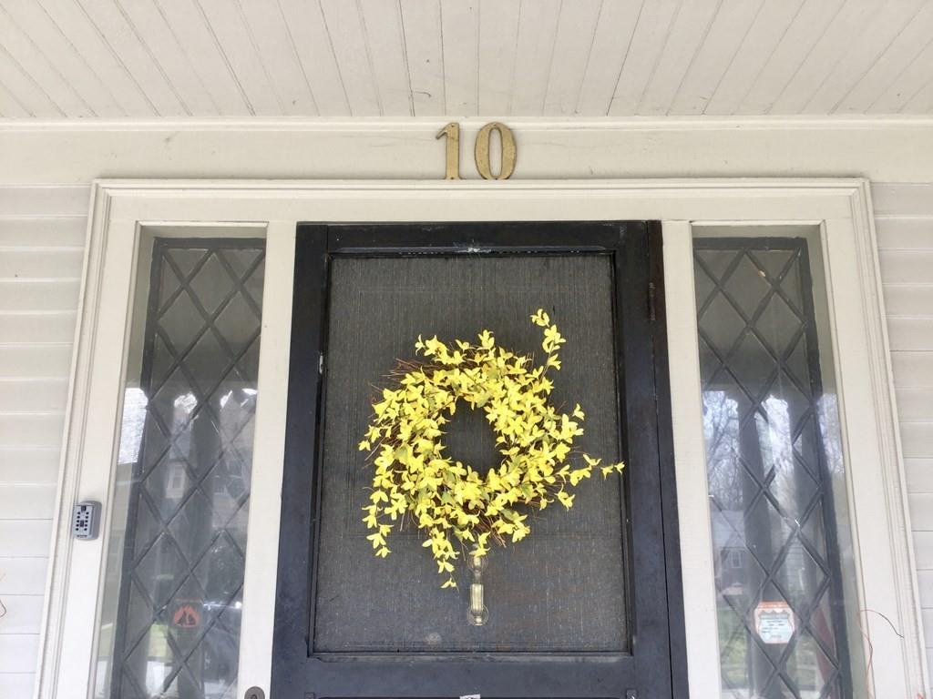 10 Algonquin Road Worcester, MA 01609 - Photo 4 of 37 Gallery Image 4