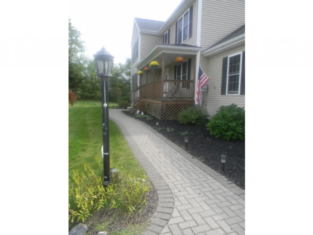 12 Berlang Road Londonderry, NH 03053 - Photo 3 of 32 Gallery Image 3
