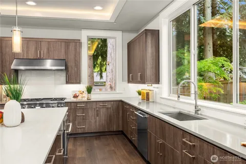 $2,328,000 | 22277 Northeast 3rd Court, Sammamish, WA 98074