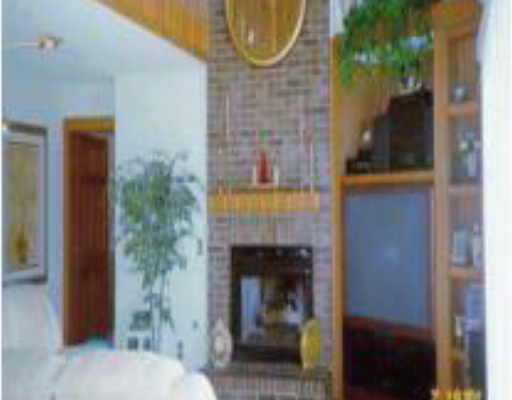 11010 Auburn Road Fort Wayne, IN 46845 - Photo 3 of 7 Gallery Image 3