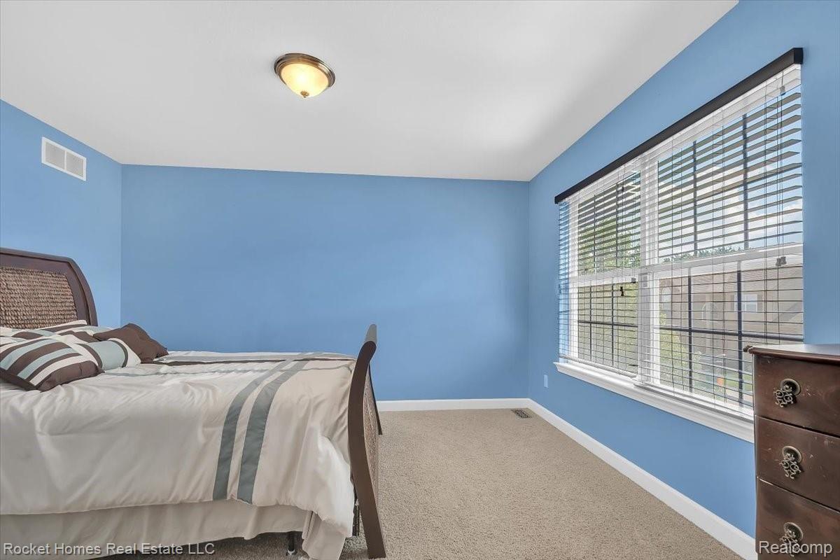 27570 Cromwell Road Novi, MI 48374 - Photo 20 of 28 20-DSC_4949.jpg