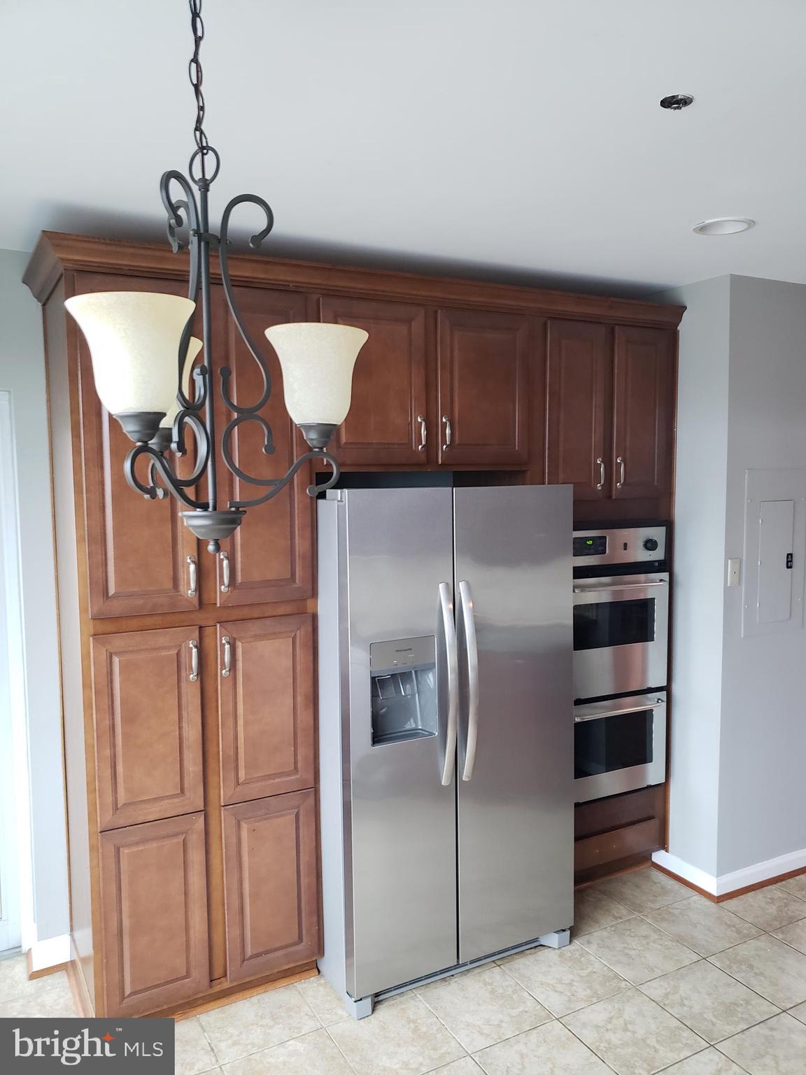 100 Harborview Drive, Unit 2103 Baltimore, MD 21230 - Photo 3 of 40 Kitchen