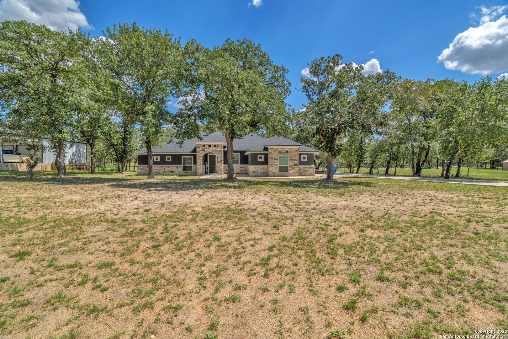 221 Cibolo Ridge La Vernia, TX 78121 - Photo 4 of 43