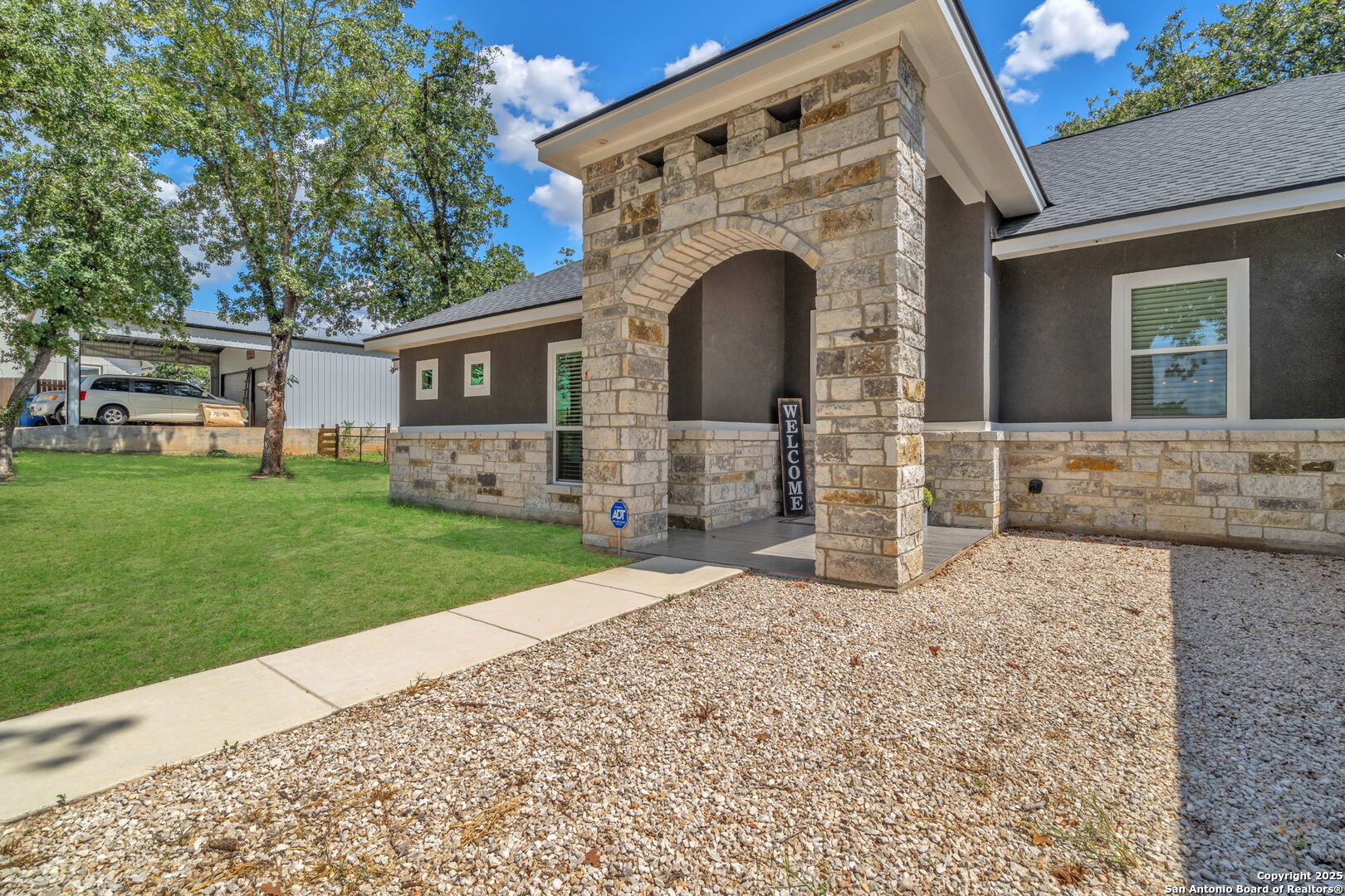 221 Cibolo Ridge La Vernia, TX 78121 - Photo 6 of 43