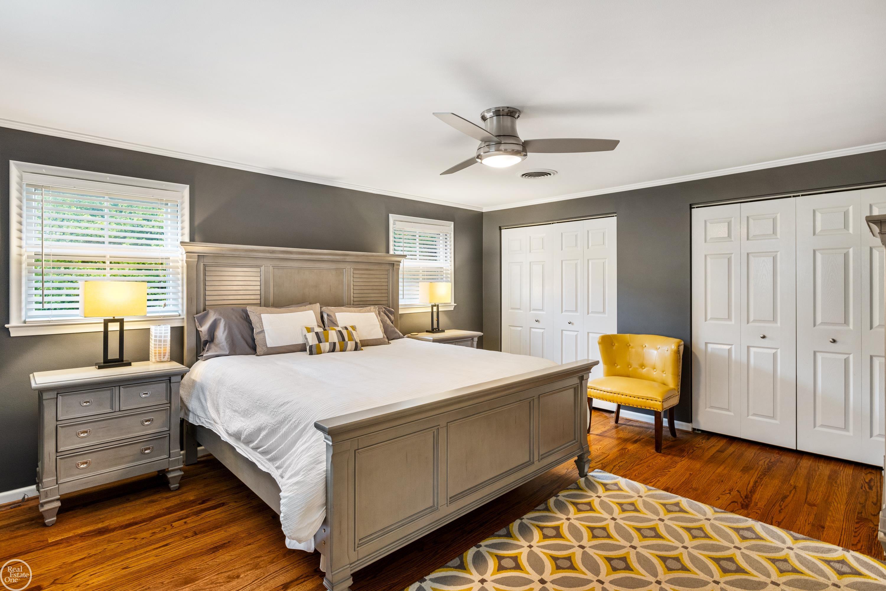 869 Lake Shore Road Grosse Pointe, MI 48236 - Photo 27 of 49 50123696-26.JPG