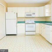 8486 Snowden Oaks Place Laurel, MD 20708 - Photo 2 of 13 Kitchen