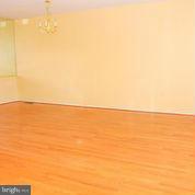8486 Snowden Oaks Place Laurel, MD 20708 - Photo 6 of 13 Living Room