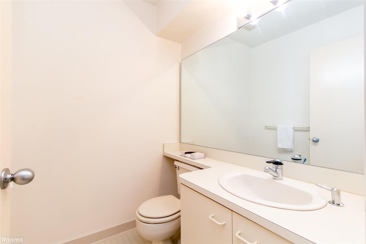 758 Ashley Circle West Rochester Hills, MI 48307 - Photo 8 of 23