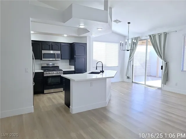 $1,887 | 201 Crown Imperial Street, Henderson, NV 89074