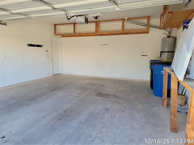 $1,887 | 201 Crown Imperial Street, Henderson, NV 89074