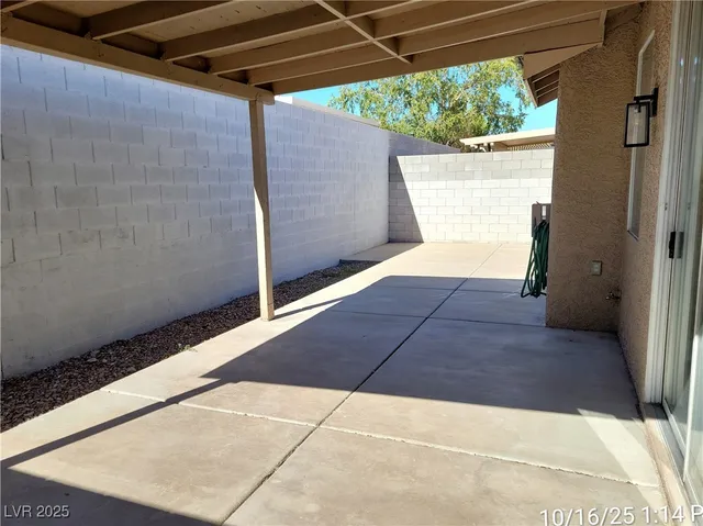 $1,887 | 201 Crown Imperial Street, Henderson, NV 89074